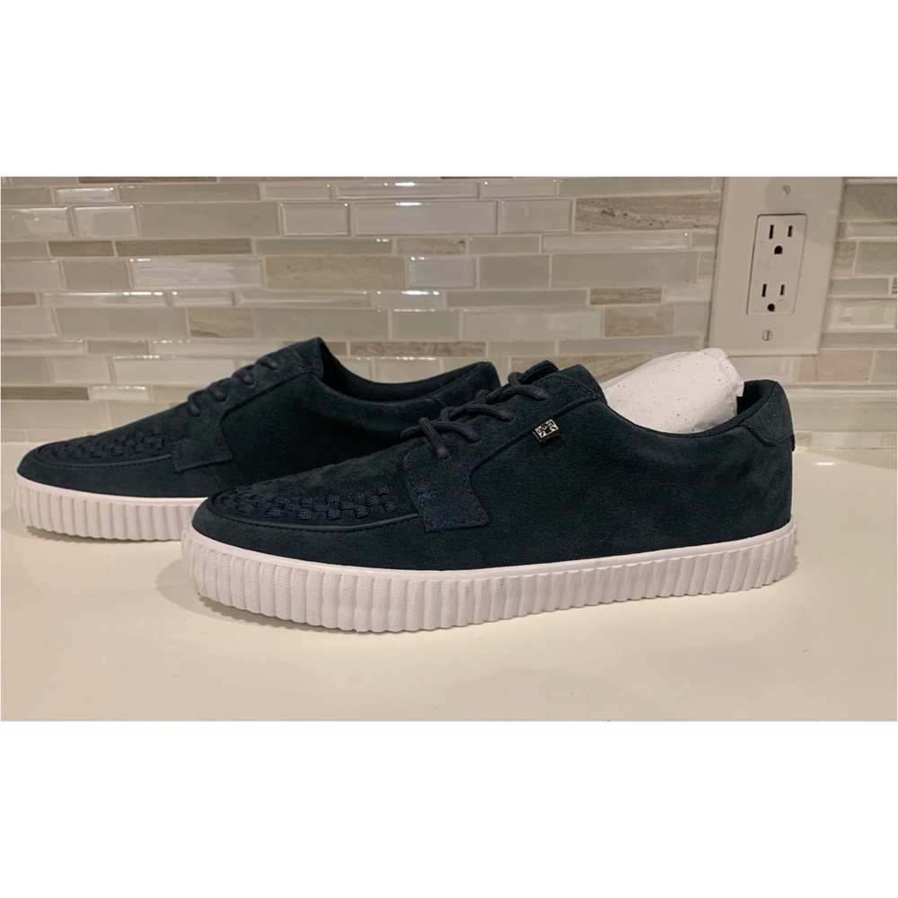 BNIB T.U.K. Sneakers men’s size 8